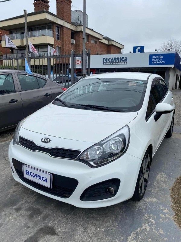 Kia Rio EX