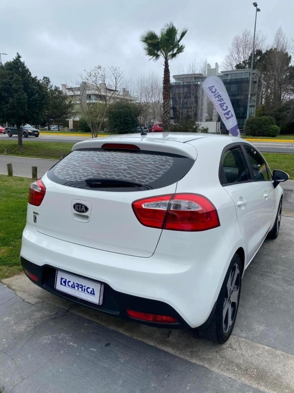 Kia Rio EX